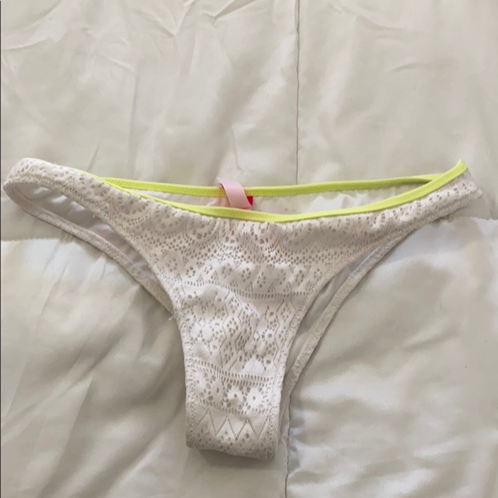Bikini bottoms